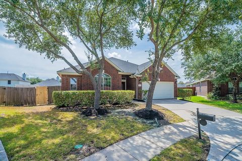 Photo of 7002 Winter Blossom Drive, Humble, TX 77346 (MLS # 57265029) Photo of 7002 Winter Blossom Drive, Humble, TX 77346 (MLS # 57265029)