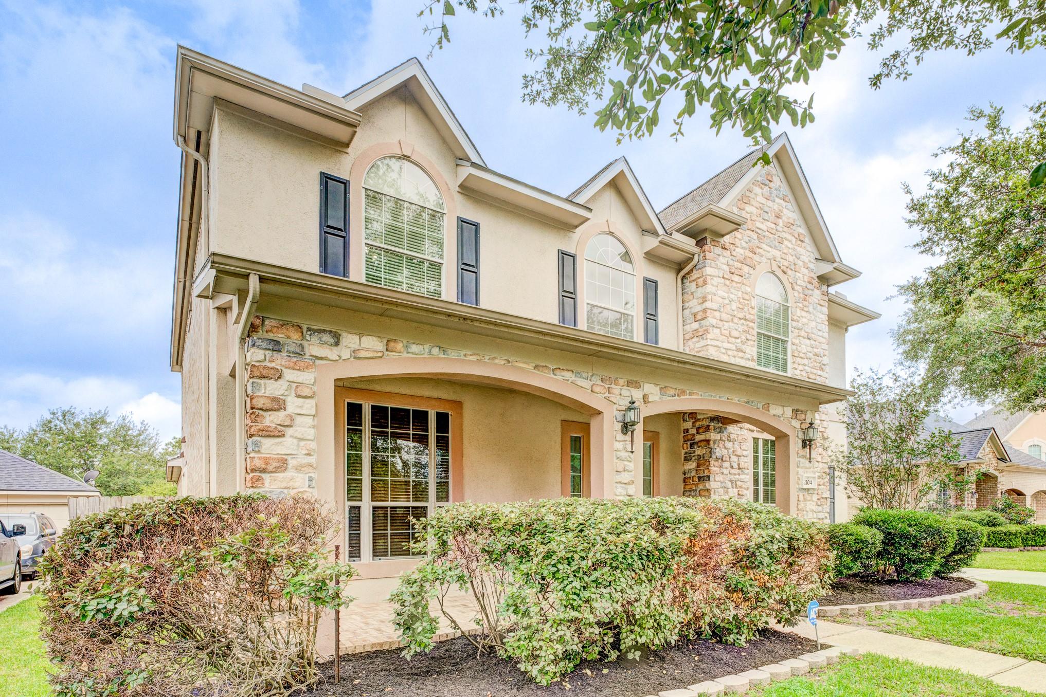 2104 Windy Shores Drive