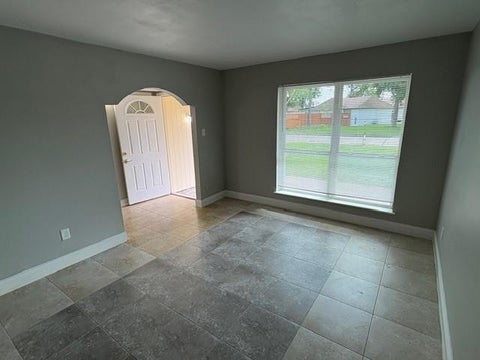 Tiny photo for 12127 Rhinebeck Drive, Houston, TX 77089 (MLS # 18585361)