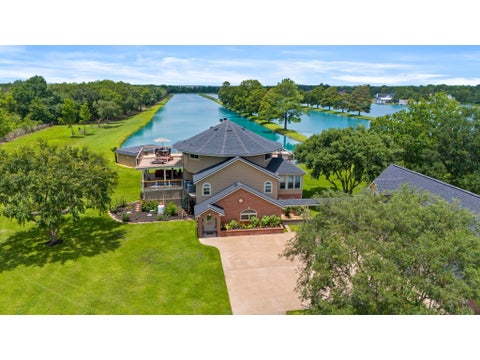Homes For Sale - 6714 Spray Lane #C699A<br/> Rosharon, TX 77583