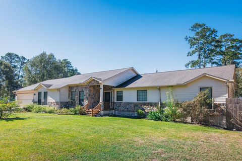 Photo of 402 Havard Road, Huffman, TX 77336 (MLS # 23563666)