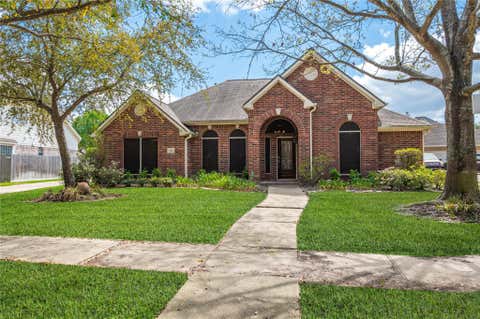 Homes For Sale - 17327 Mesquite Brush Lane<br/> Houston, TX 77095