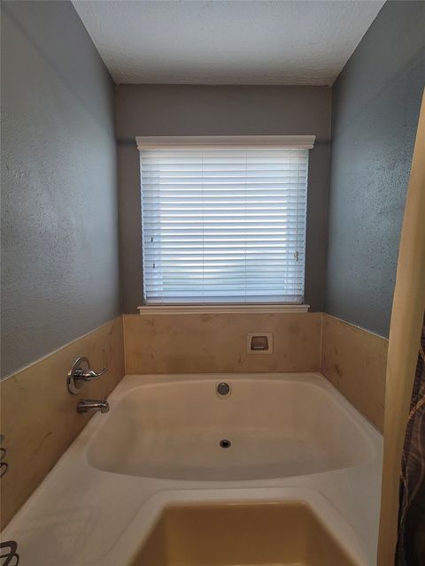 Tiny photo for 11630 Briar Rose Drive, Houston, TX 77077 (MLS # 35011230)