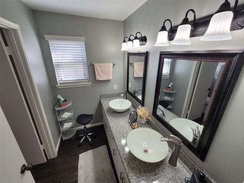 Tiny photo for 11630 Briar Rose Drive, Houston, TX 77077 (MLS # 35011230)