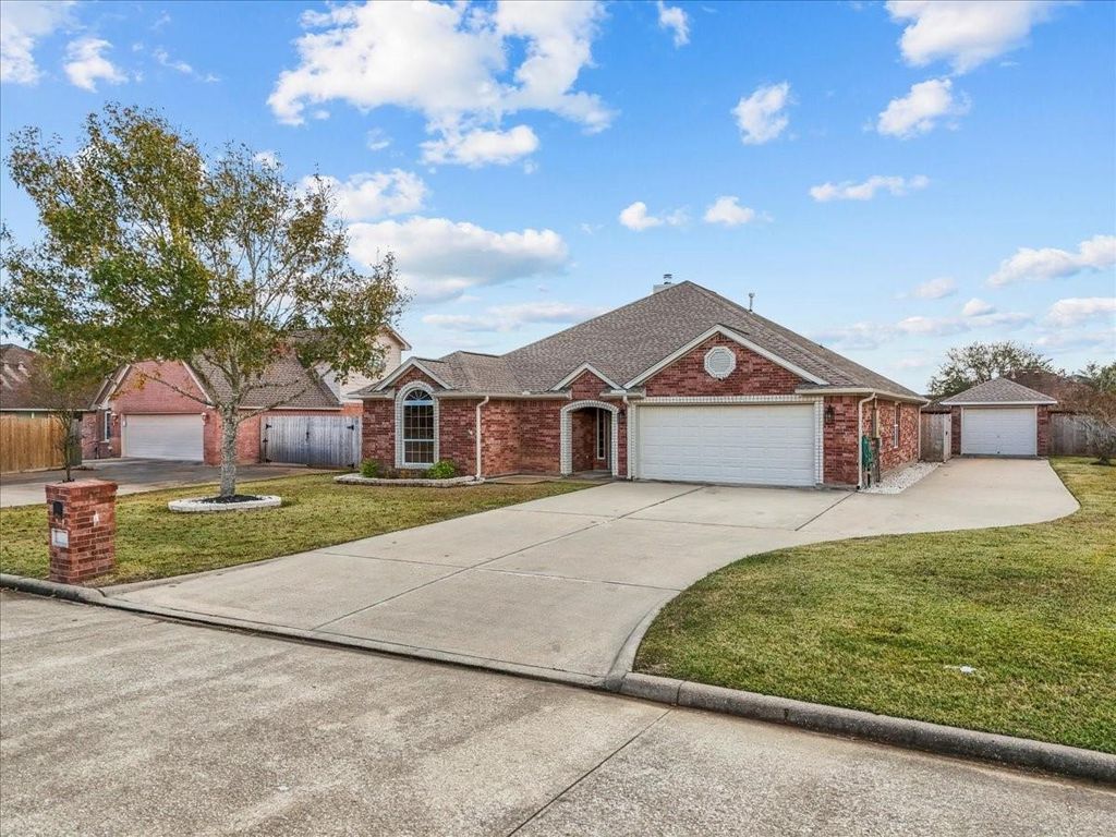 Photo of 12 Prairie Knoll Drive, Santa Fe, TX 77510 (MLS # 50835363)