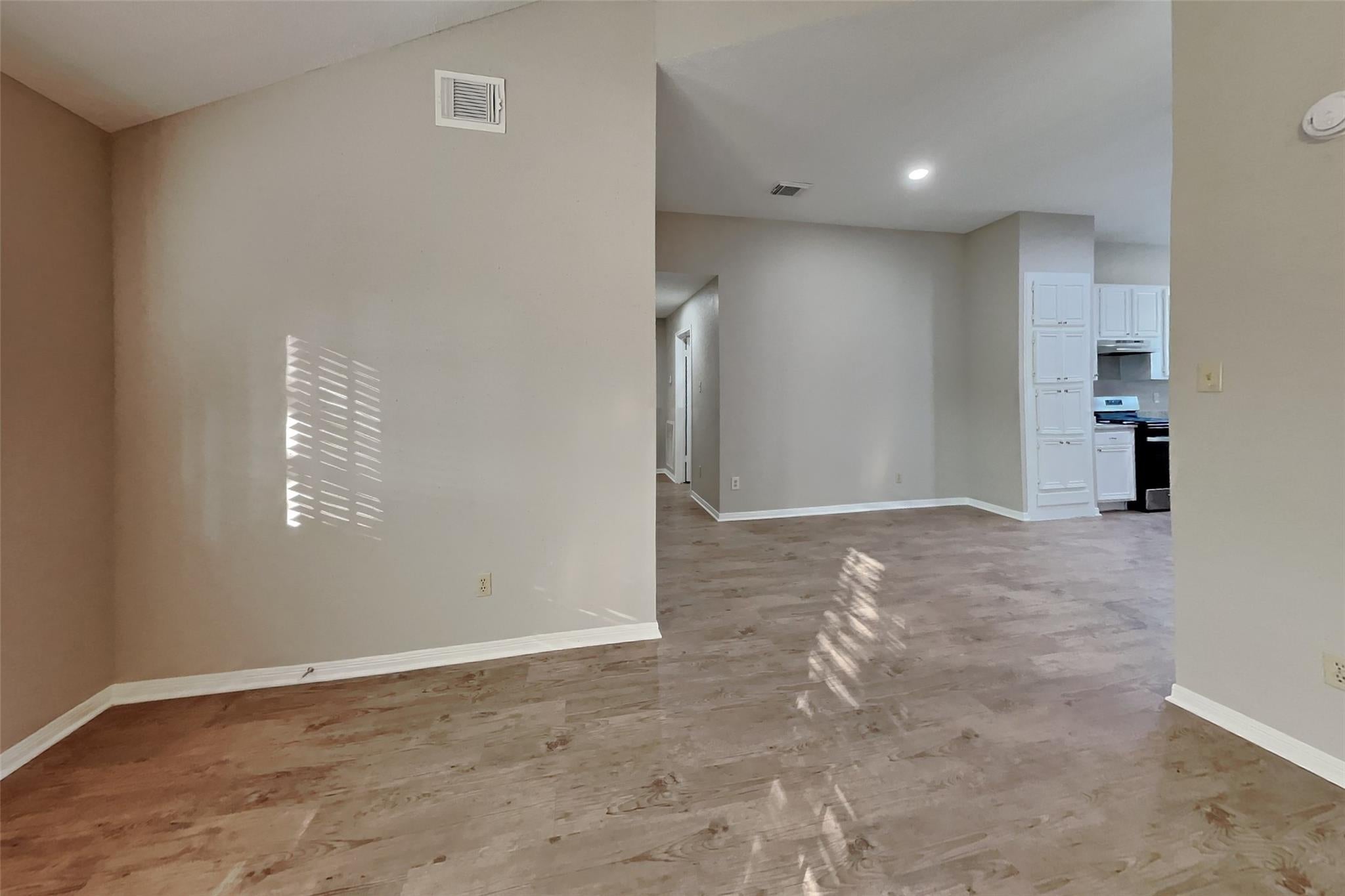 12203 Canterhurst Way