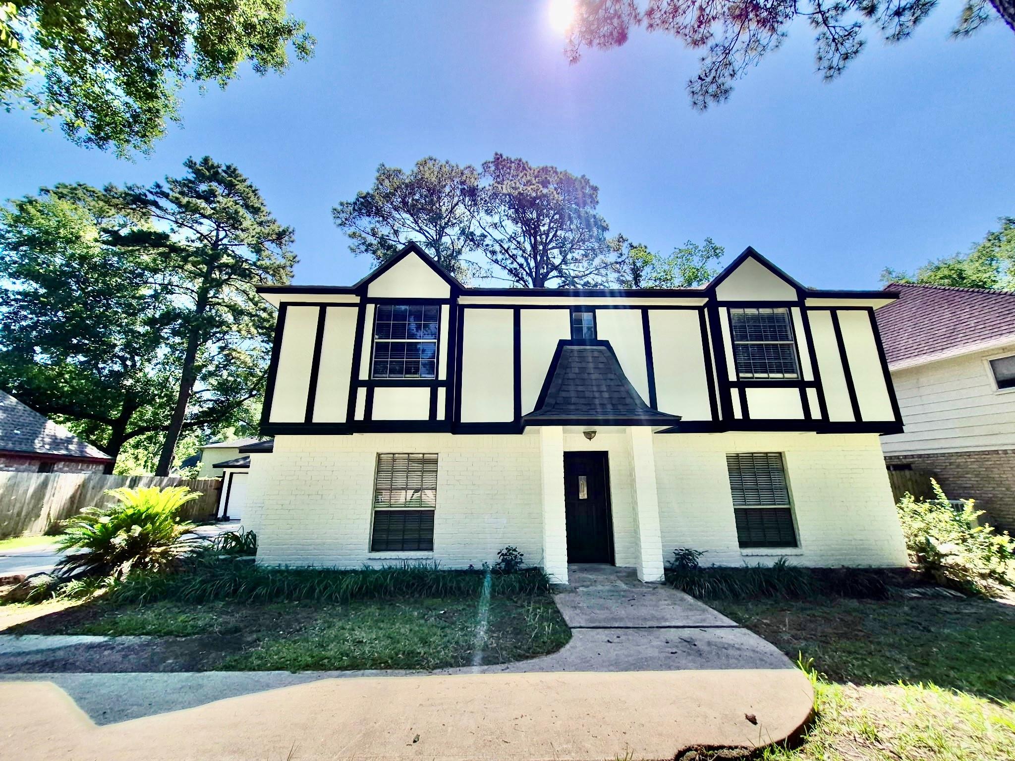 17518 Majestic Forest Drive