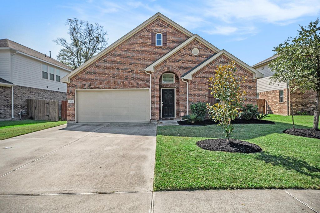 Photo of 2502 Bay Hill Drive, Baytown, TX 77523 (MLS # 30112794)