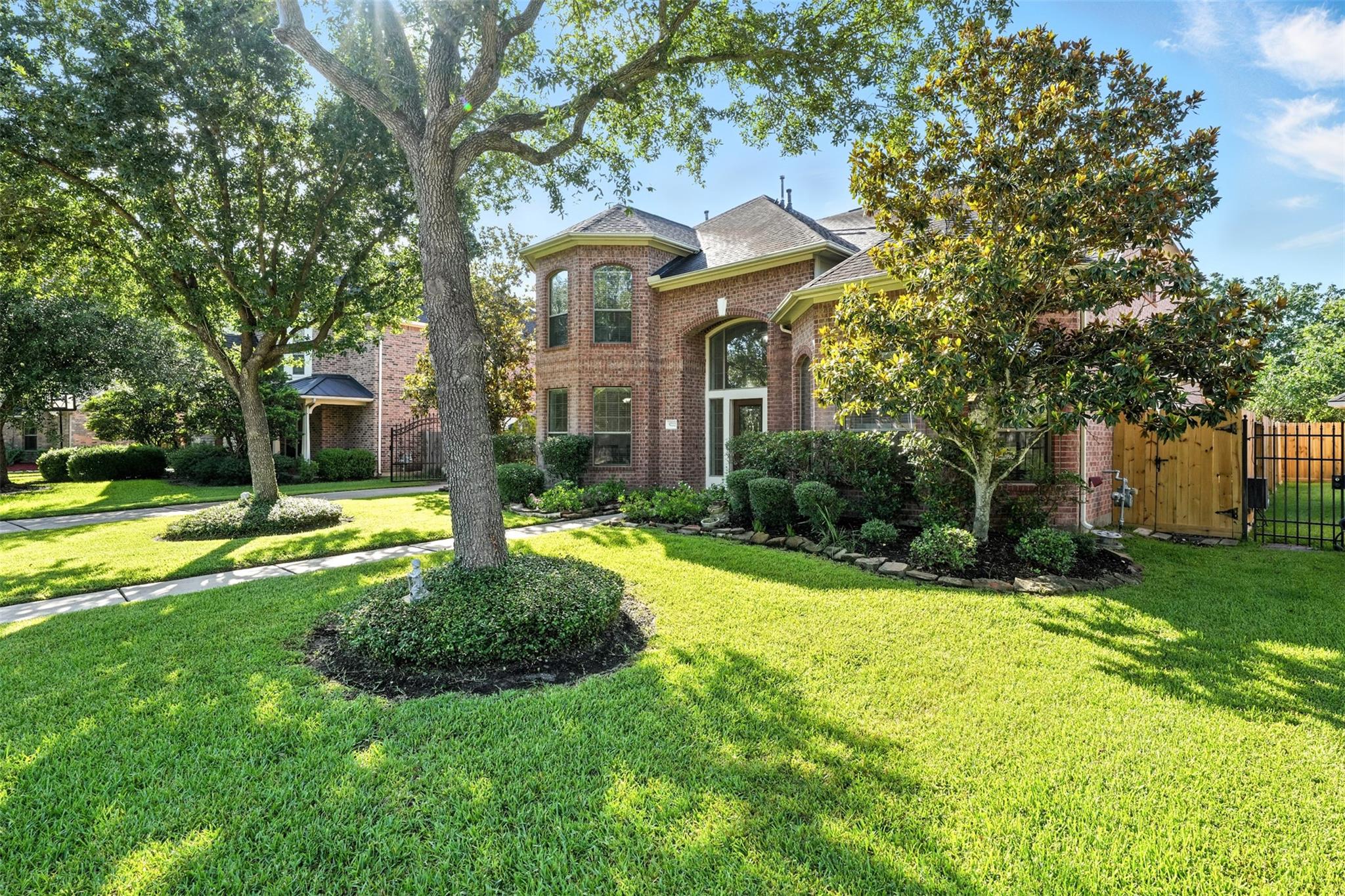 5722 Arbor Breeze Court