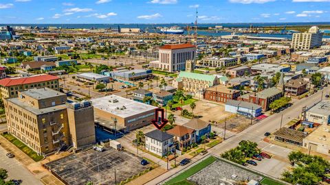 811 24th Street Galveston TX 77550