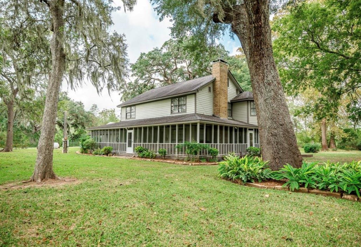 464 River Road