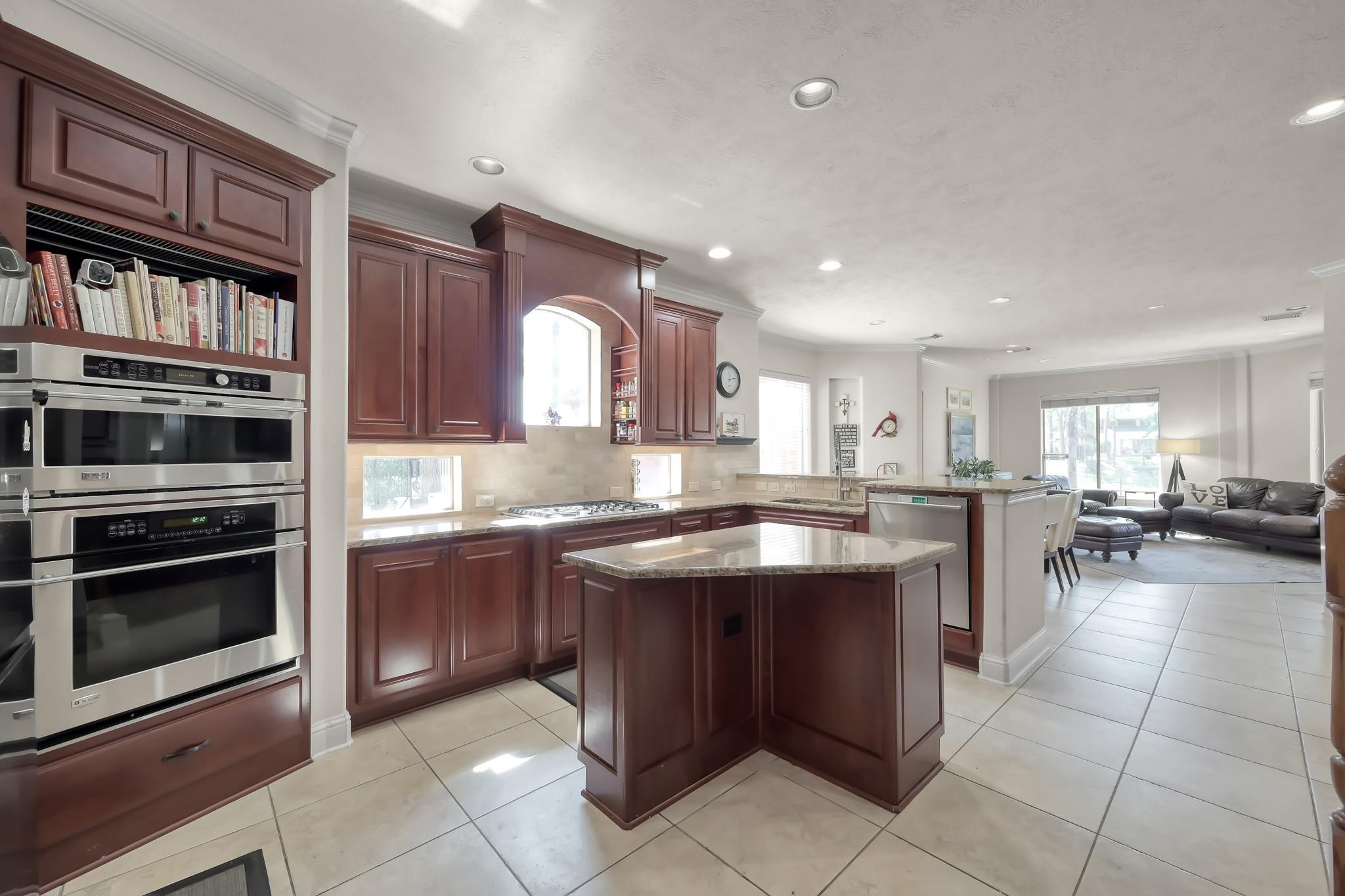 50 Cove View Trail Court