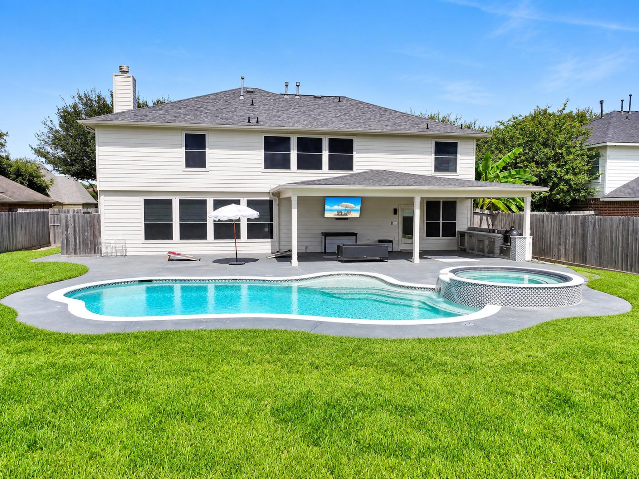 11211 S Country Club Green Drive