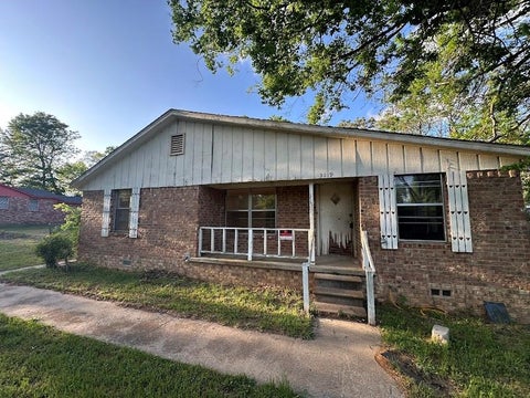 Homes For Sale - 2319 Luther Street<br/> Smith County, Tyler, TX 75701