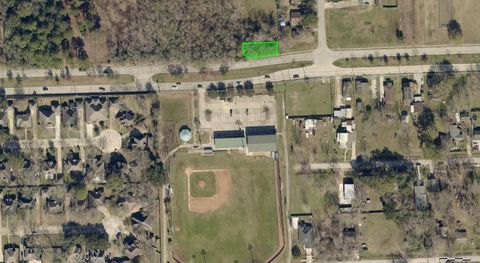 Photo of 2672 Victory Drive, Houston, TX 77088 (MLS # 69862676)