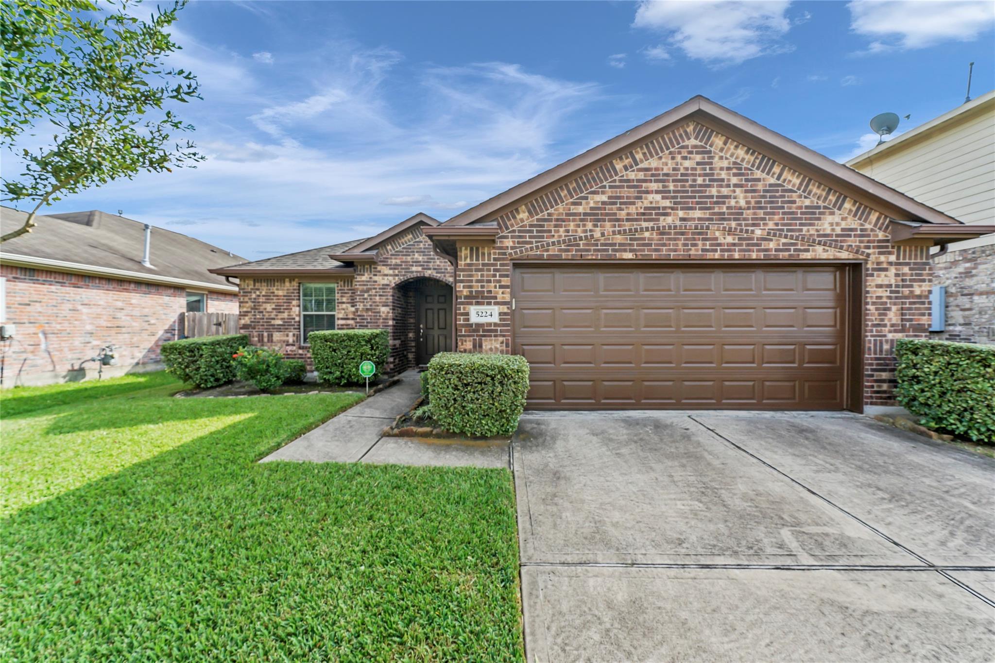 5224 La Rocco Way