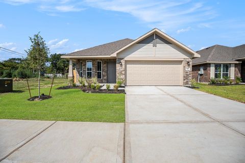 Photo of 428 Bryan Way, Angleton, TX 77515 (MLS # 7557937)