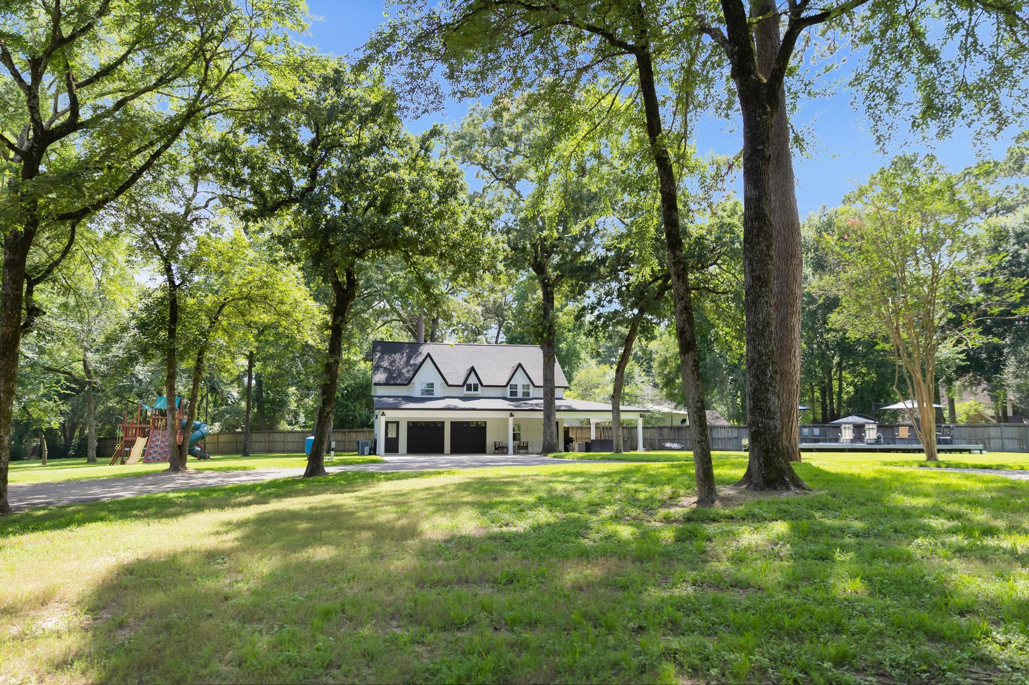 819 Sentinel Oaks