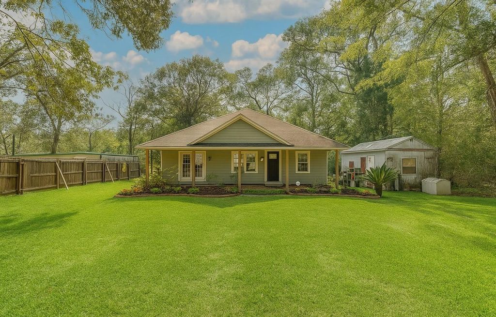 Photo of 4008 Trent Road, Huffman, TX 77336 (MLS # 94189976)