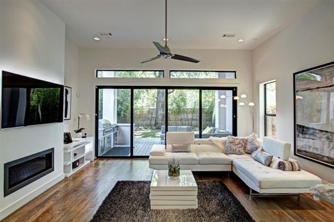 6017 San Felipe Street Houston TX 77057