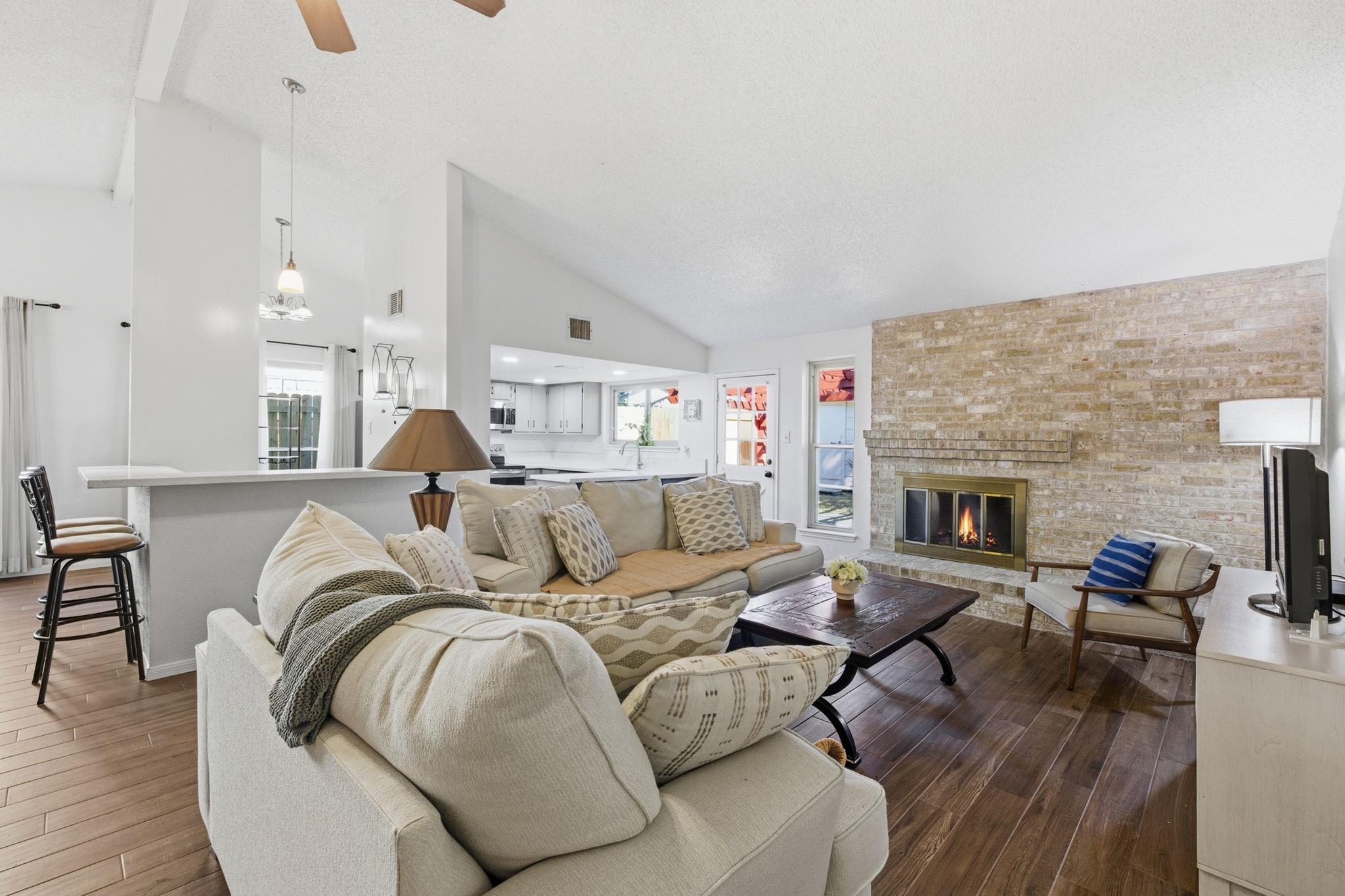 17522 Hunters Glen Circle