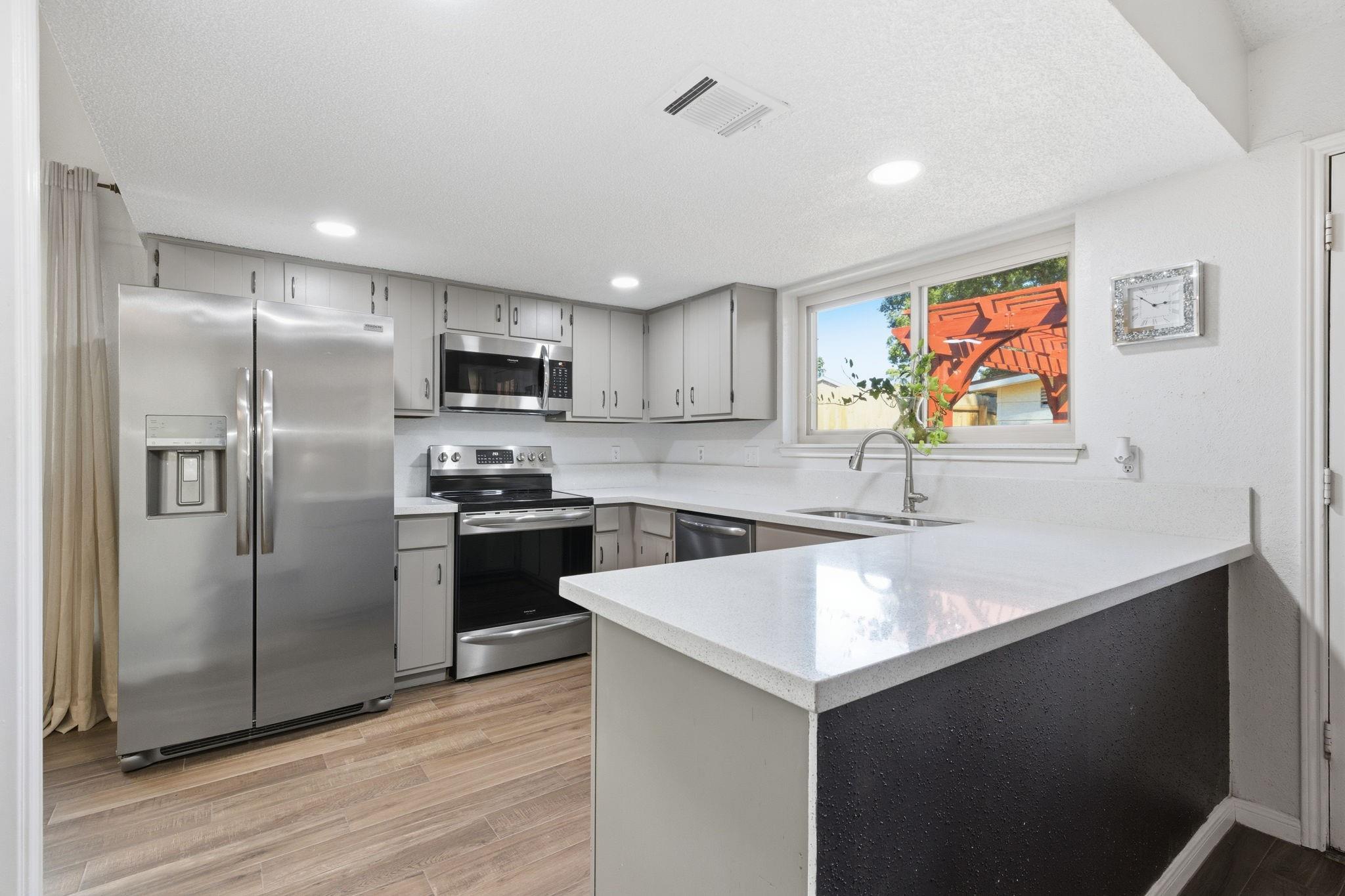 17522 Hunters Glen Circle