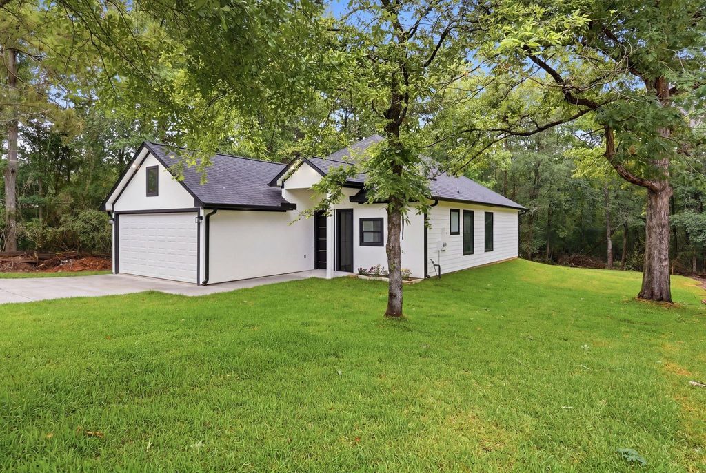Photo of 3575 Roy Bean Road, Willis, TX 77378 (MLS # 48070125)