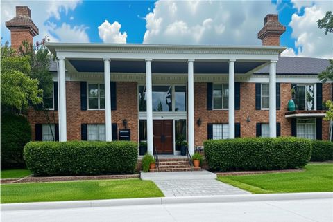 Photo of 2822 Briarhurst Drive #45, Houston, TX 77057 (MLS # 76598162) Photo of 2822 Briarhurst Drive #45, Houston, TX 77057 (MLS # 76598162)