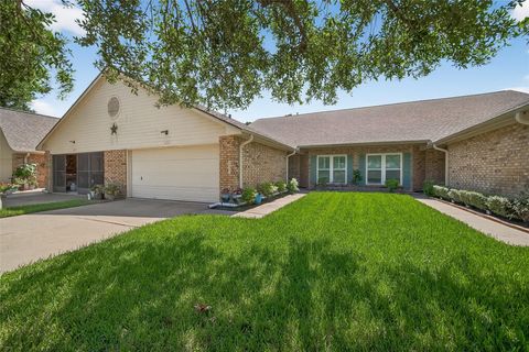 Photo of 3630 Teakwood Drive, Pearland, TX 77584 (MLS # 82622176)