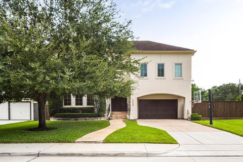 Photo of 5529 Jessamine Street, Houston, TX 77081 (MLS # 57305671)