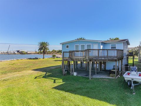 Photo of 7706 Channelview Drive, Galveston, TX 77554 (MLS # 5919958)
