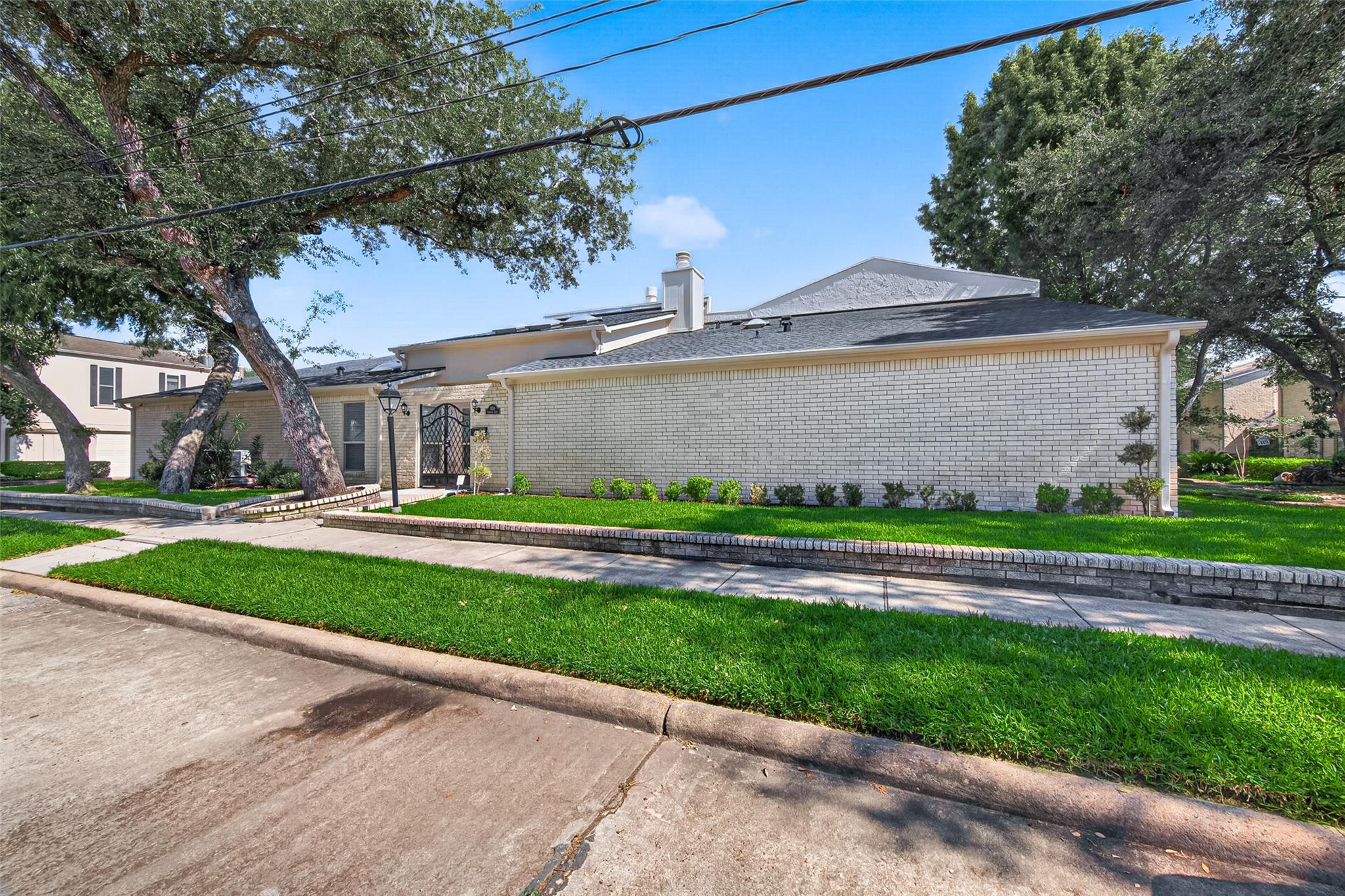 5218 Palmetto Street