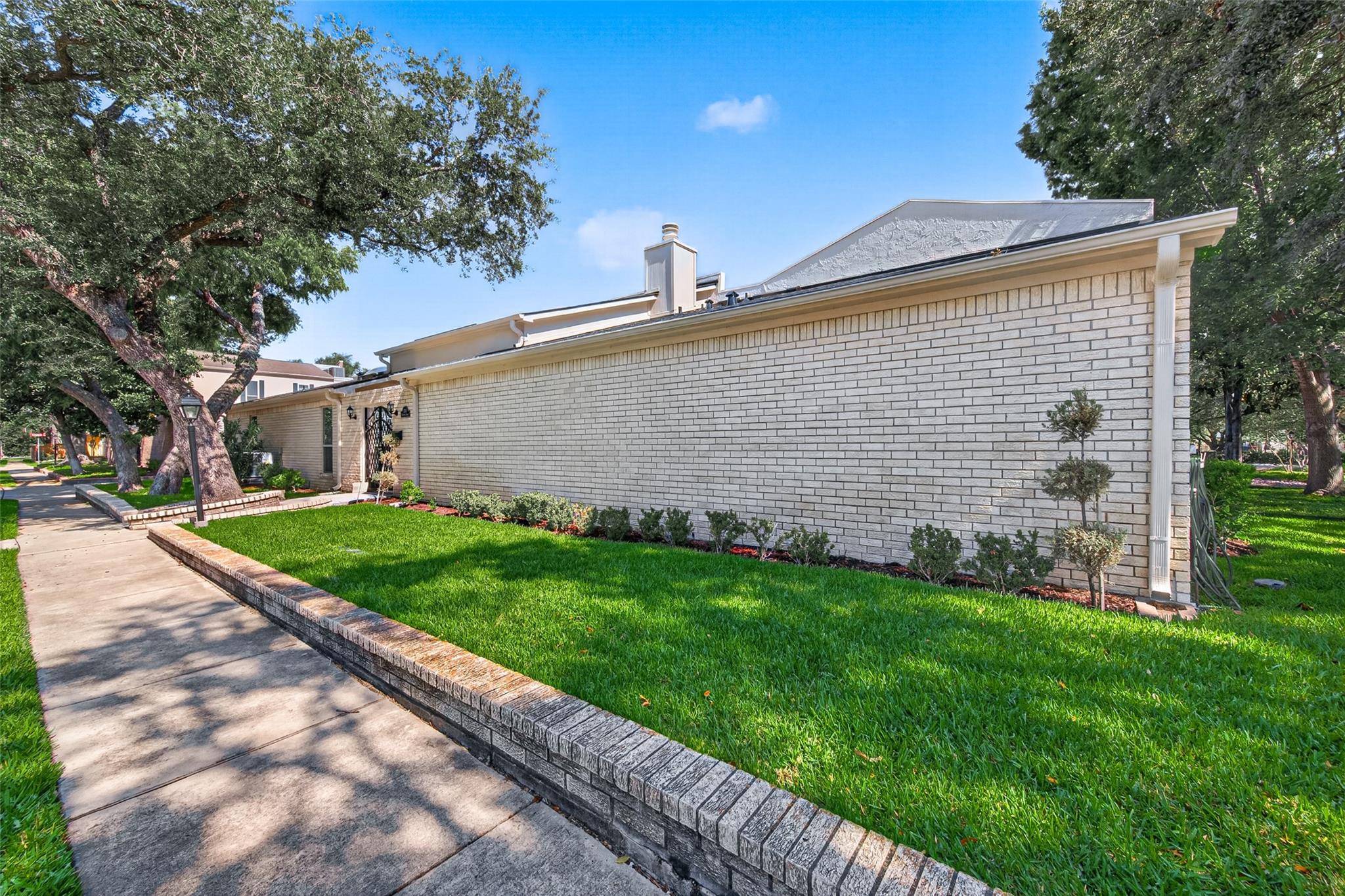 5218 Palmetto Street