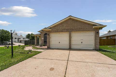 Photo of 13922 Abbey Lane, Sugar Land, TX 77498 (MLS # 74079513)