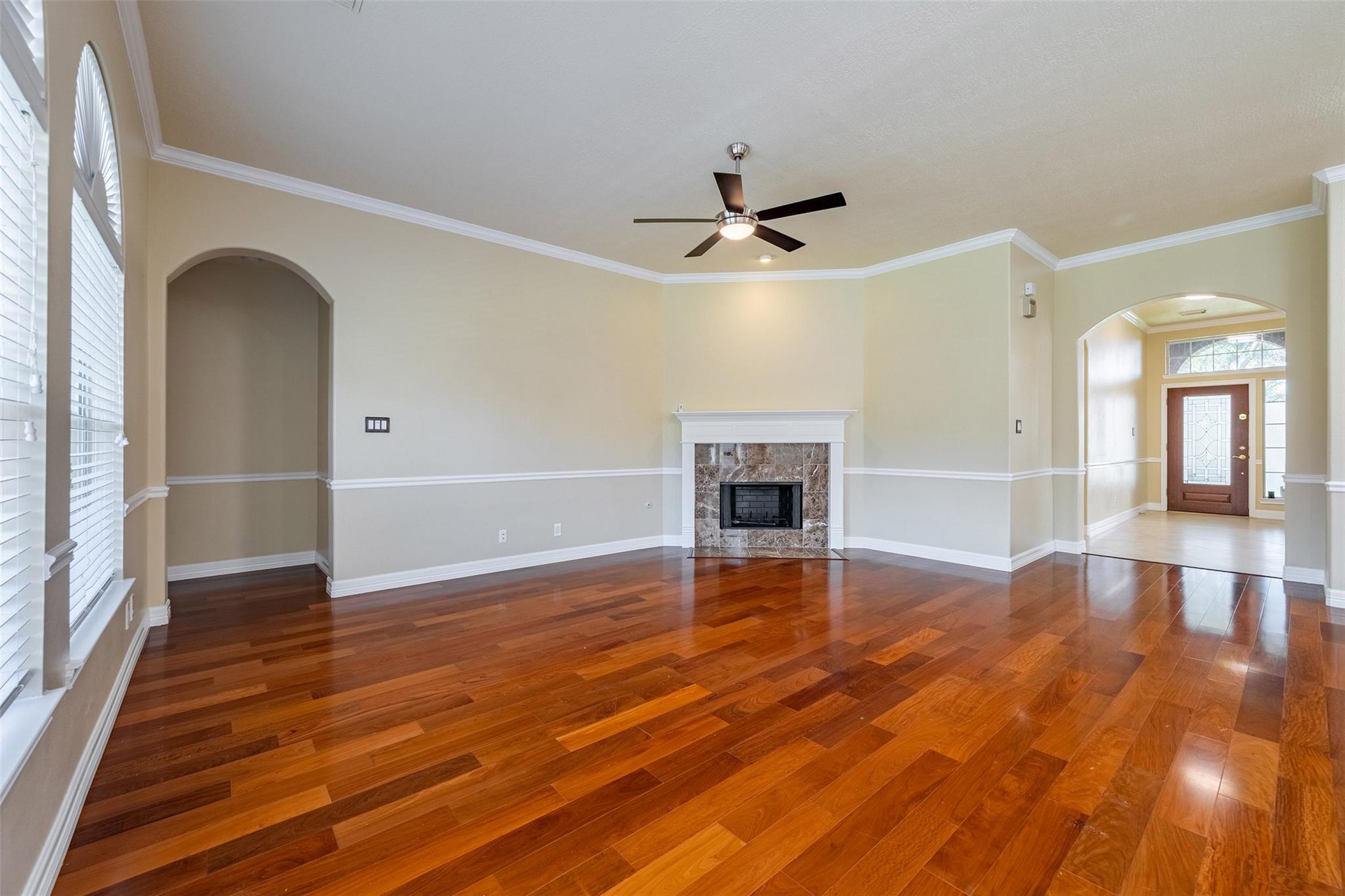 13922 Abbey Lane