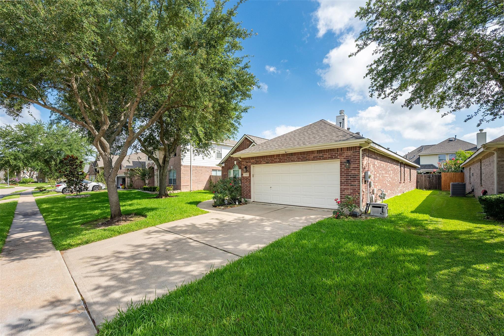 13922 Abbey Lane