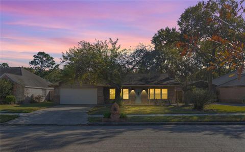 Photo of 9810 Ellen Street, Baytown, TX 77521 (MLS # 17662294)