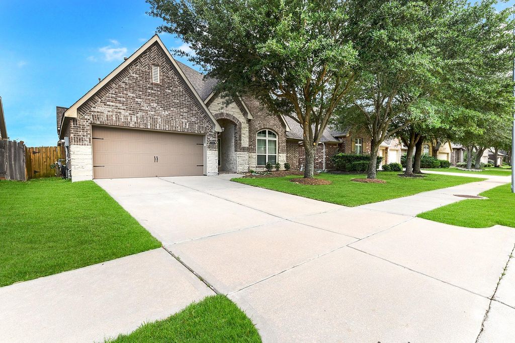 Photo of 3902 Vinson Ranch Lane, Katy, TX 77494 (MLS # 80124328)