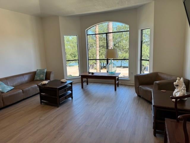 517 Mariners Drive