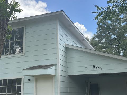 Photo of 804 Ward Street, Rosenberg, TX 77471 (MLS # 25528970)