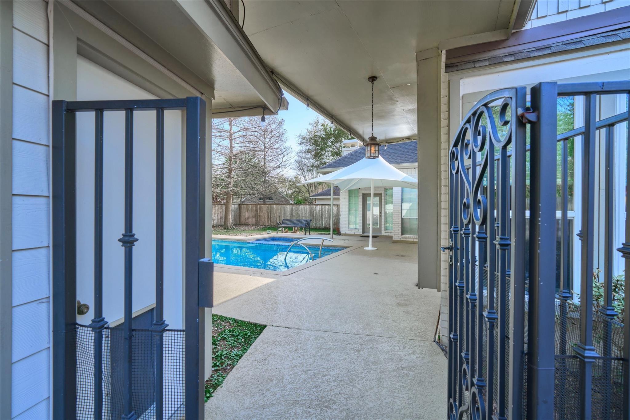 19903 Forest Drive