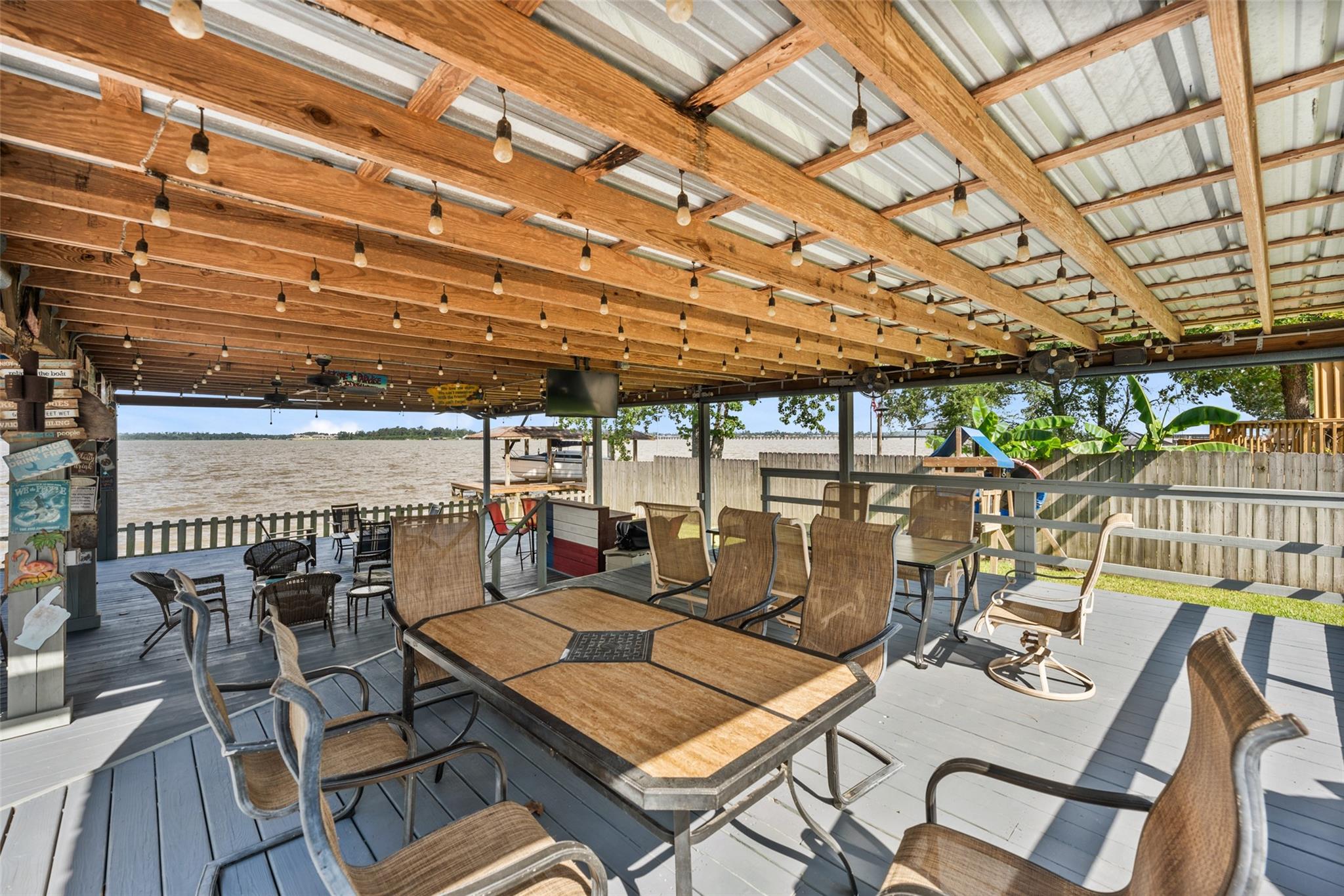 21039 Flaming Arrow Trail