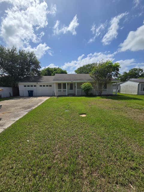 Homes For Rent - 111 Bowie Street<br/> Port Lavaca, TX 77979