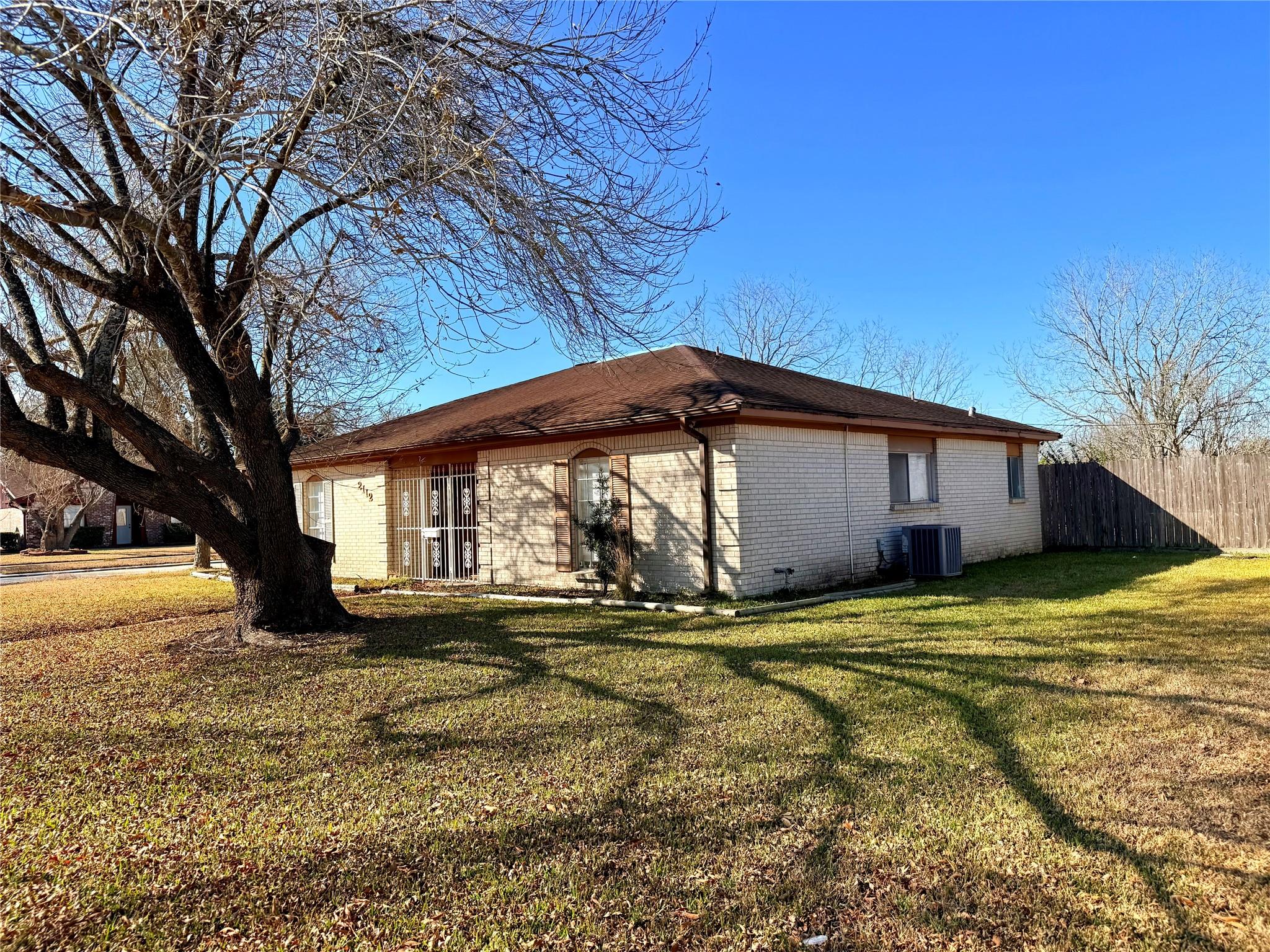 2112 Rose Road