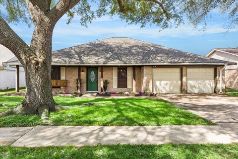 Photo of 2710 Tyler Lane, Deer Park, TX 77536 (MLS # 35090964)