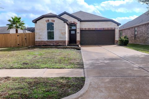 Apartment For Sale - 2818 Soffiano Lane<br/> League City, TX 77573