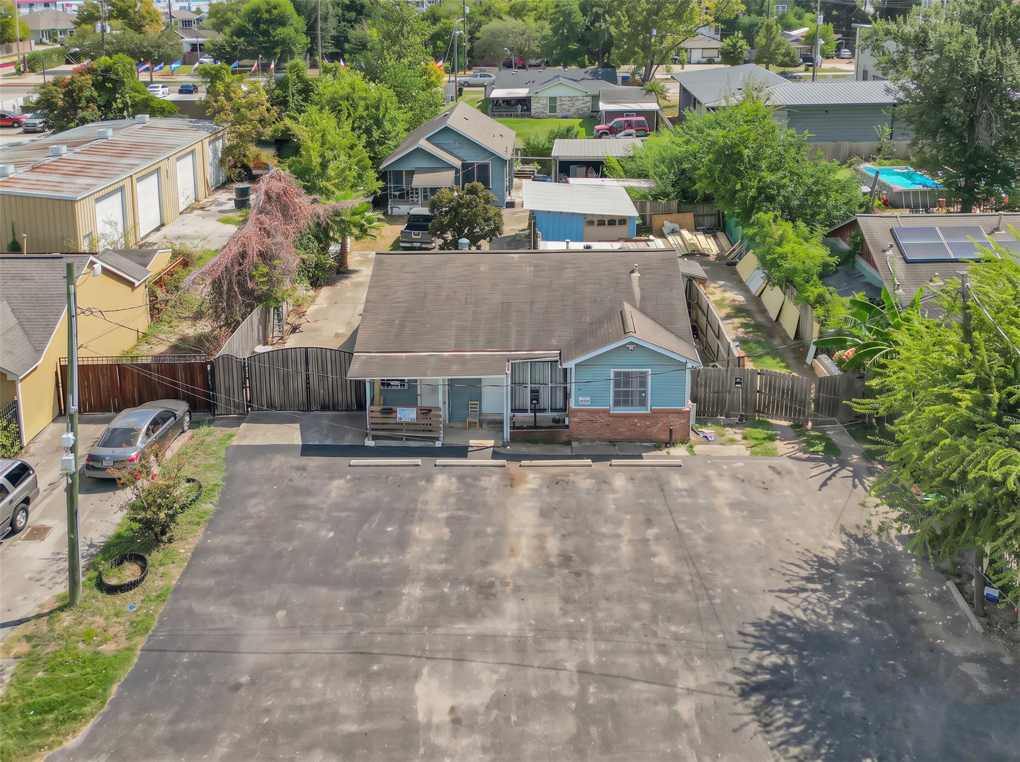 2084 Harland Drive
