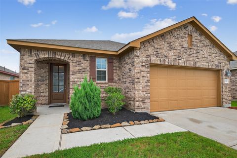 Photo of 10321 Mount Winchell Drive, Rosharon, TX 77583 (MLS # 97772942)