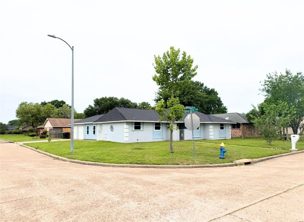 Photo of 5503 Bertellis Lane, Houston, TX 77091 (MLS # 74634668)