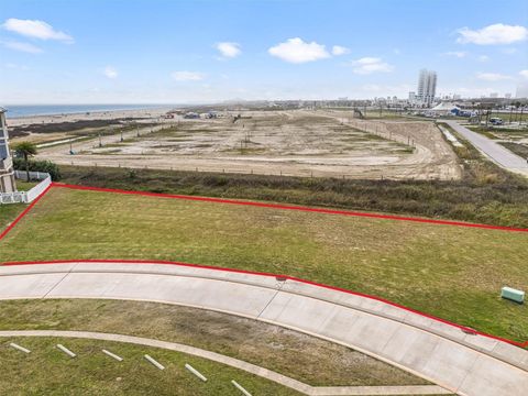 Tiny photo for 44 Grand Beach Boulevard, Galveston, TX 77550 (MLS # 81400754)